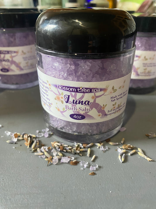 Luna bath salts